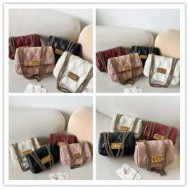 Picture of Valentino Handbags _SKUfw185338805fw